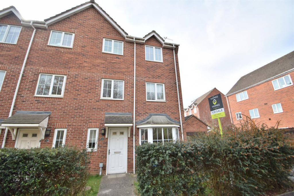 Thatcham Avenue, Kingsway