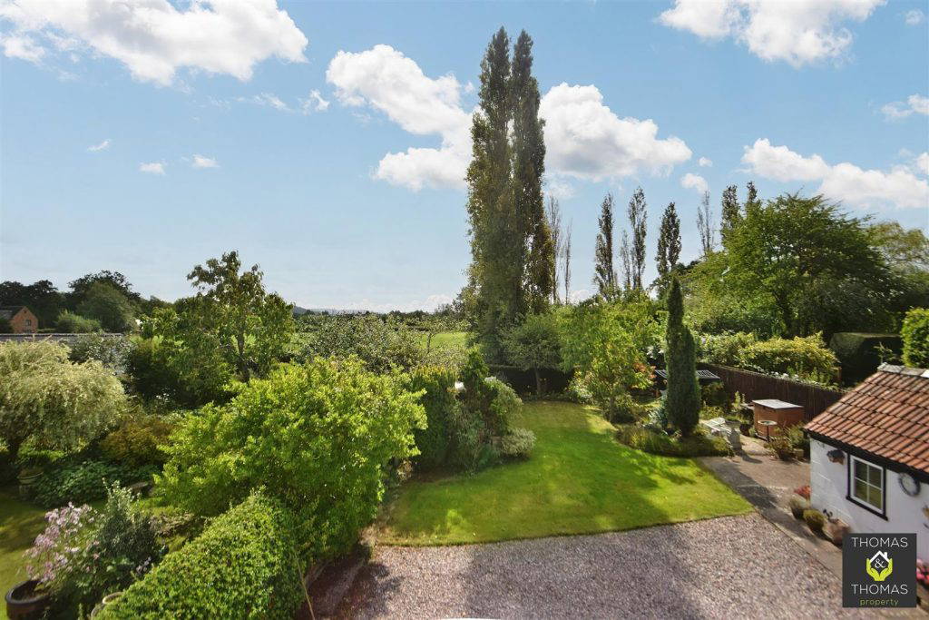 Hillview Cottages, Down Hatherley