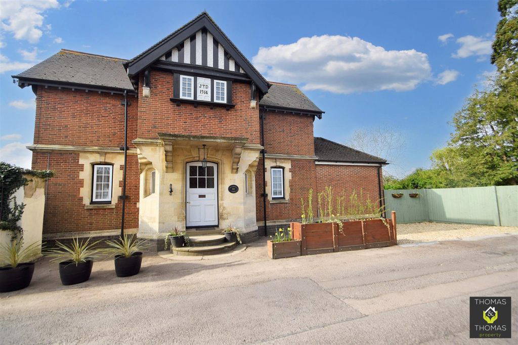 Tewkesbury Road, Twigworth