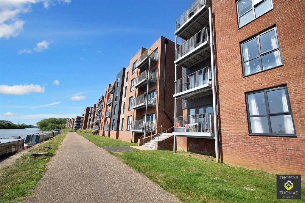 Hobbs Way, Gloucester