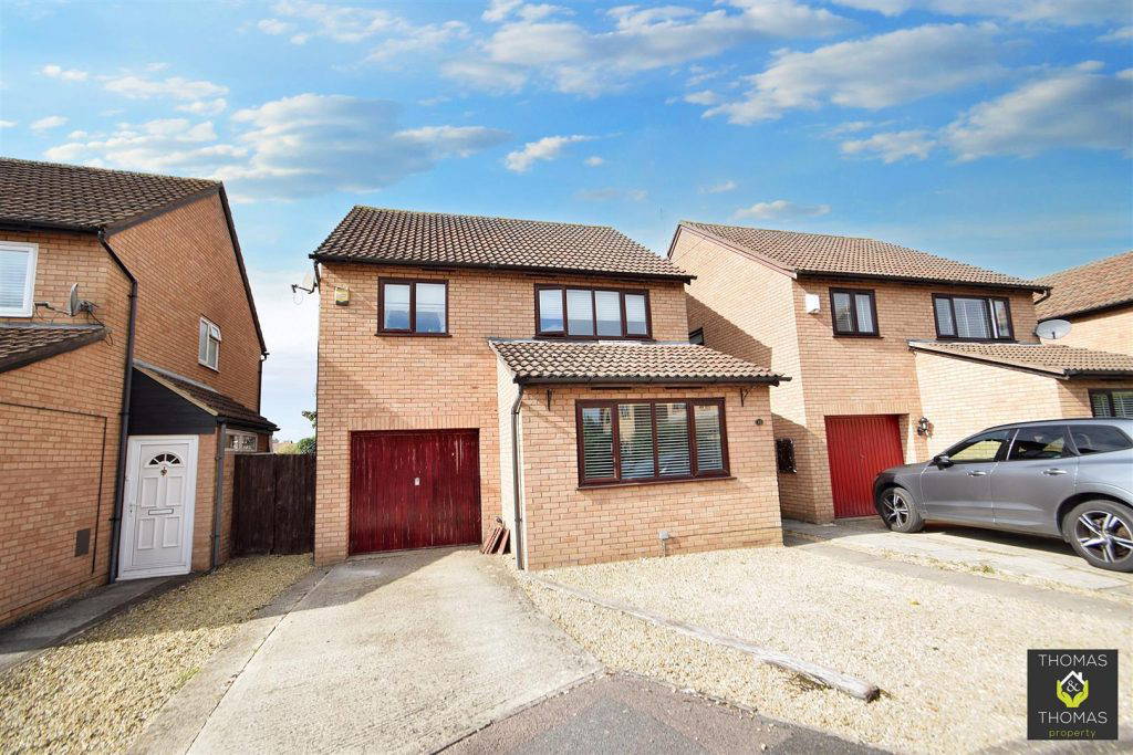 Doverdale Drive, Longlevens