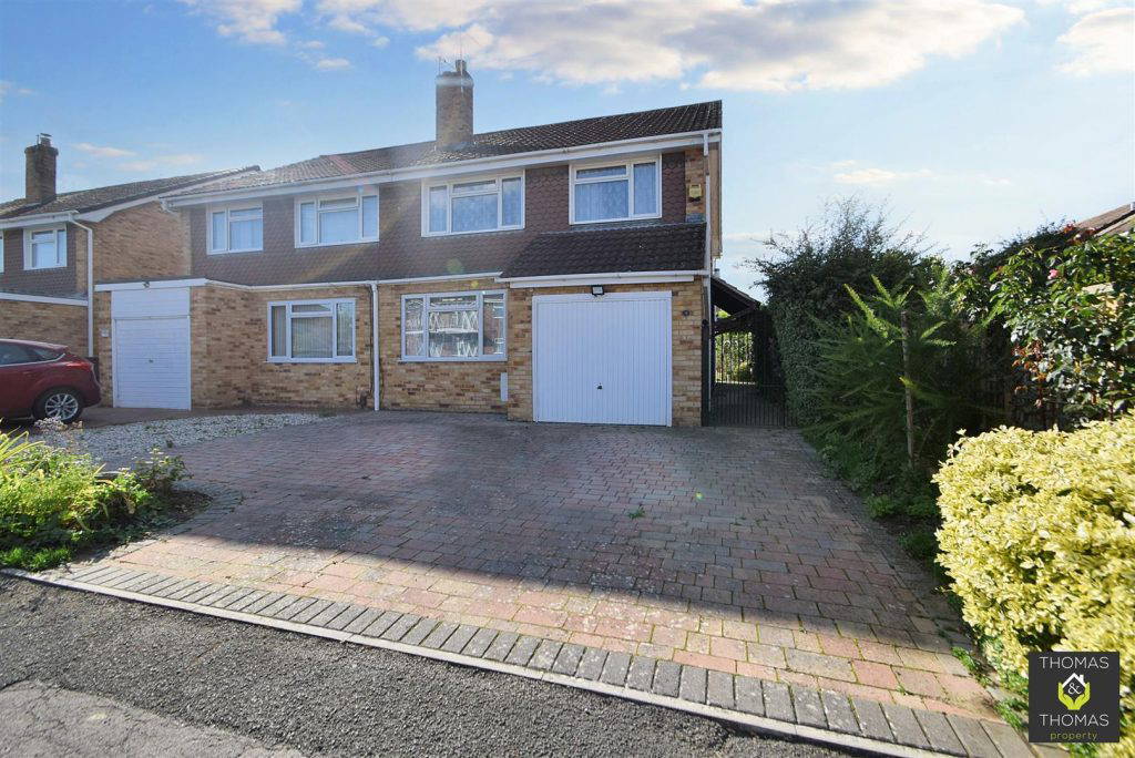 Mowberry Close, Longlevens