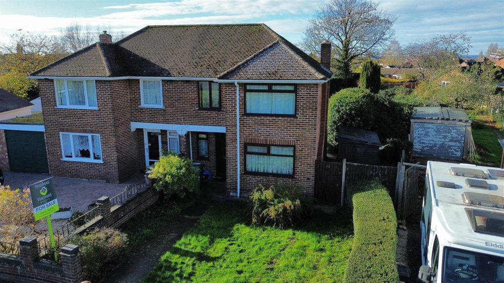 Lea Crescent, Longlevens, Gloucester