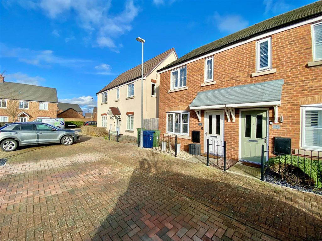 Hawfinch Road, Longford