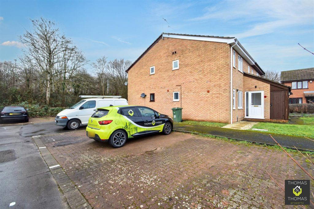 Alders green, Longlevens