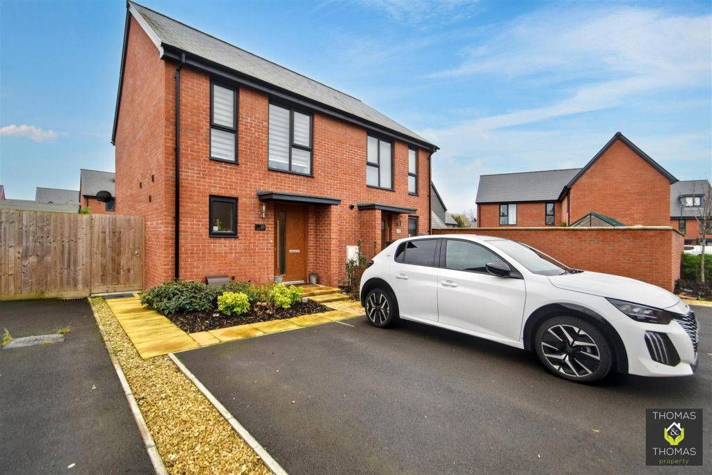 Vickers Close, Innsworth, Gloucester