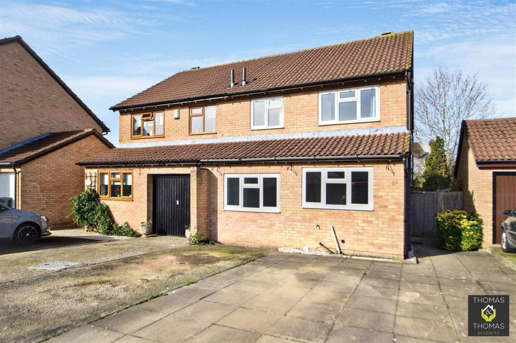 Wentworth Close, Longlevnes