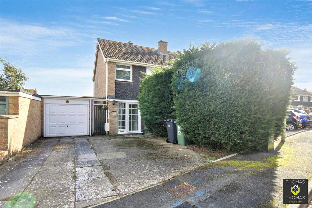 Court Gardens, Hempsted