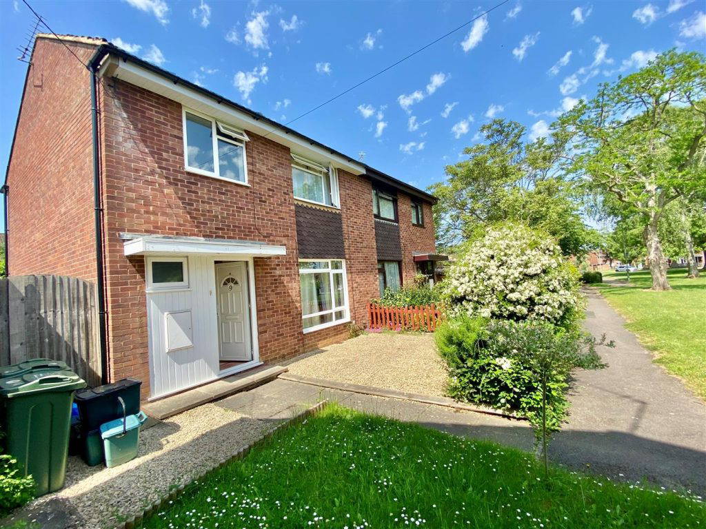 Buttermere Close, Hatherley