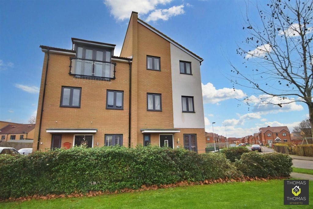 Lime Tree Avenue, Hardwicke, Gloucester