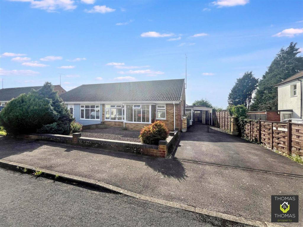 Parkwood Crescent, Hucclecote