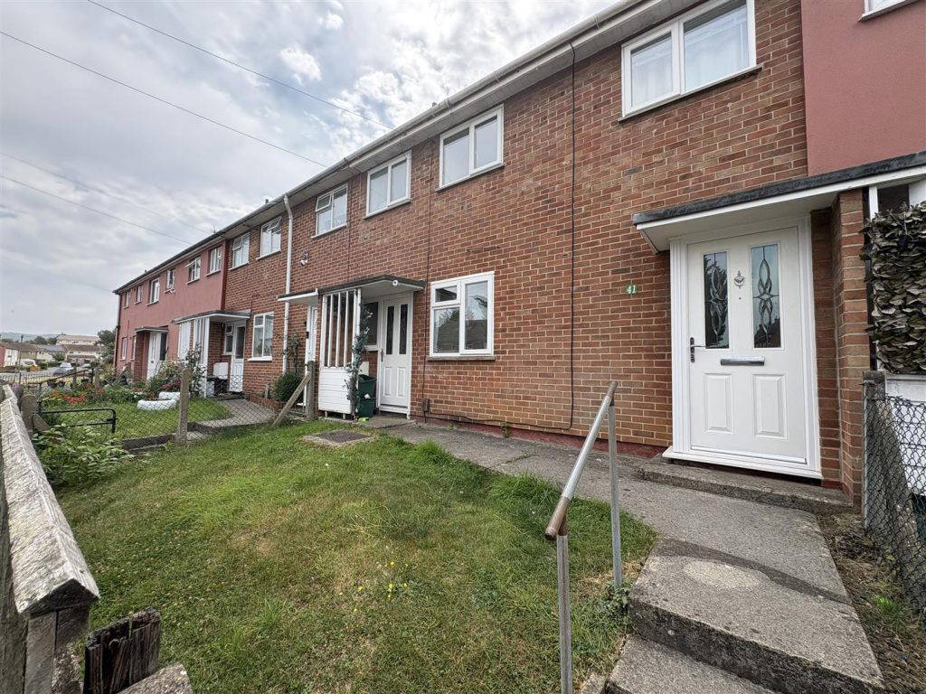 Badminton Road, Matson