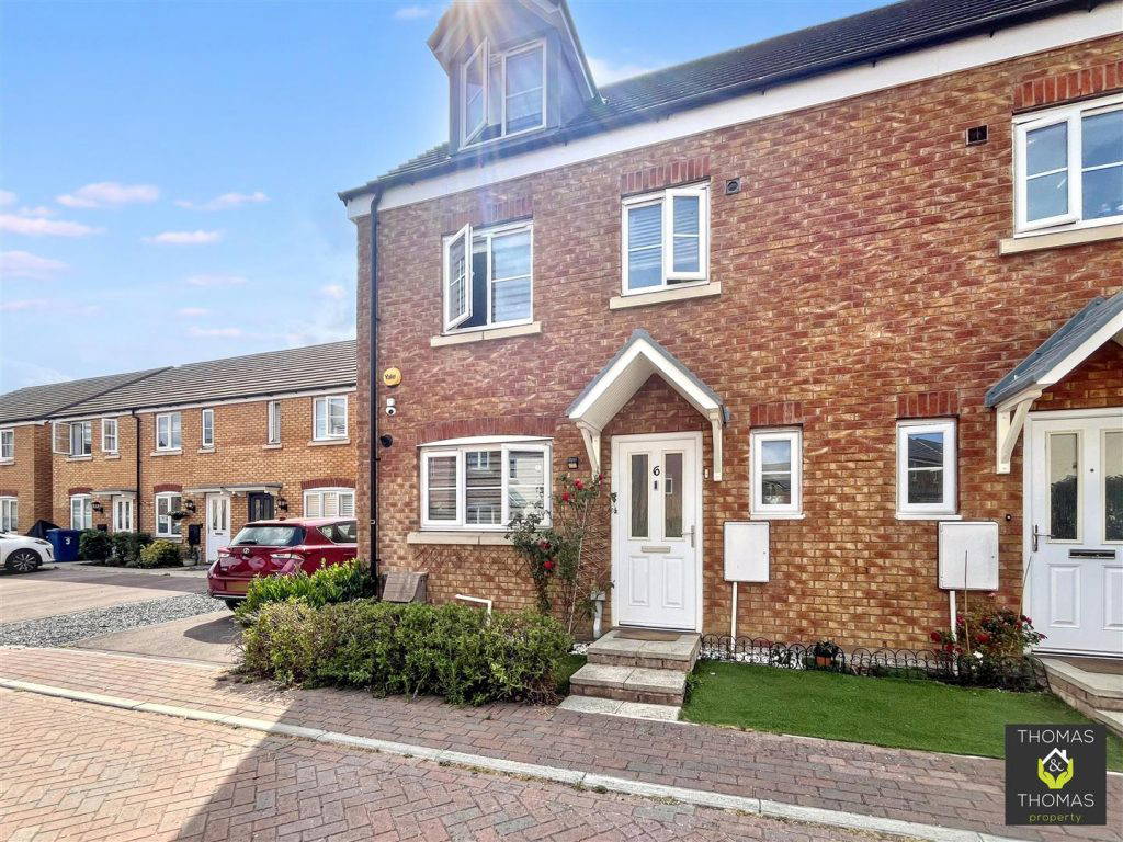 Oswald Drive, Longford, Gloucester