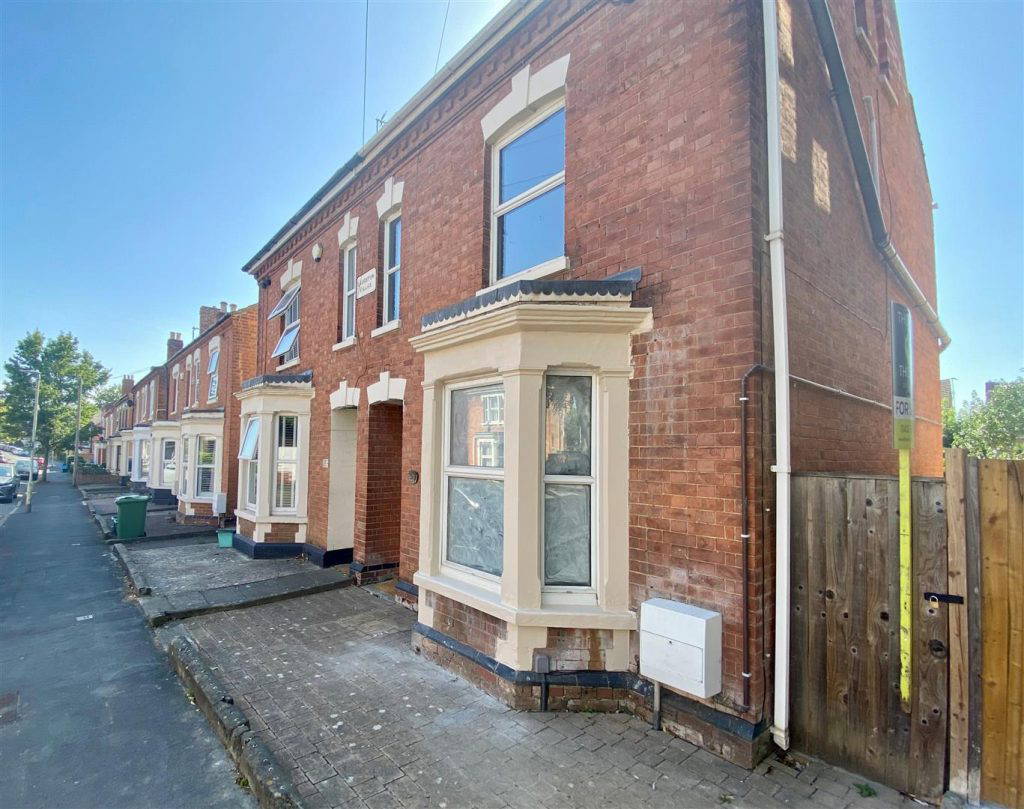 Henry Road, Kingsholm