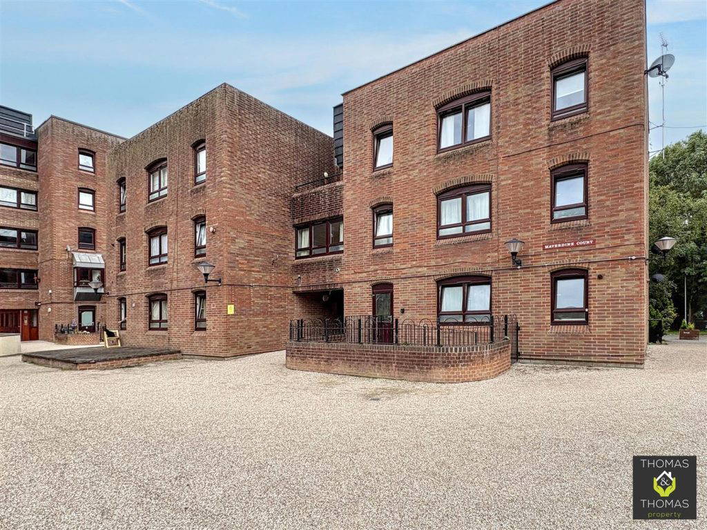 Maverdine Court, Gloucester