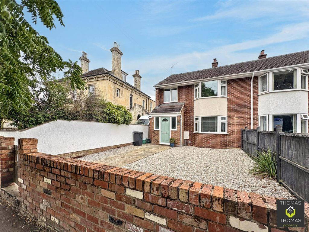 Howard Place, Hucclecote