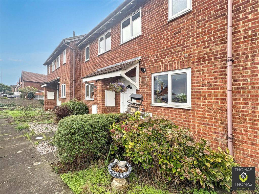 Meadvale Close, Longford
